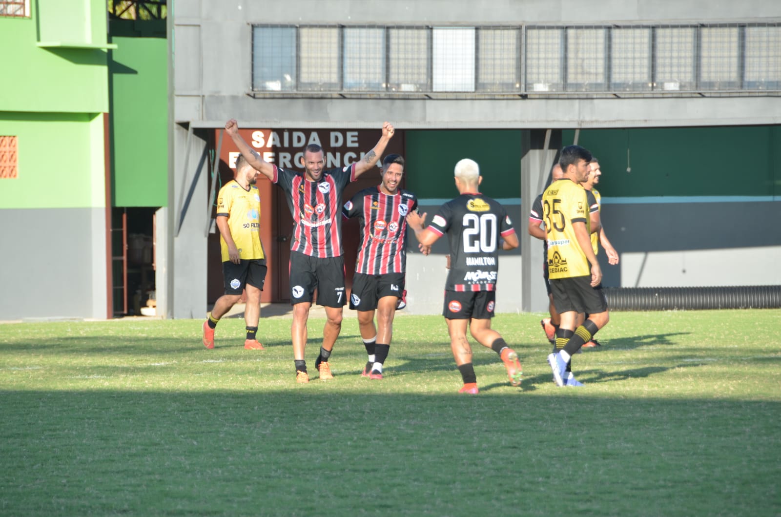 Após Copa, goleiro Weverton participa de jogo solidário no Florestão, em Rio Branco 